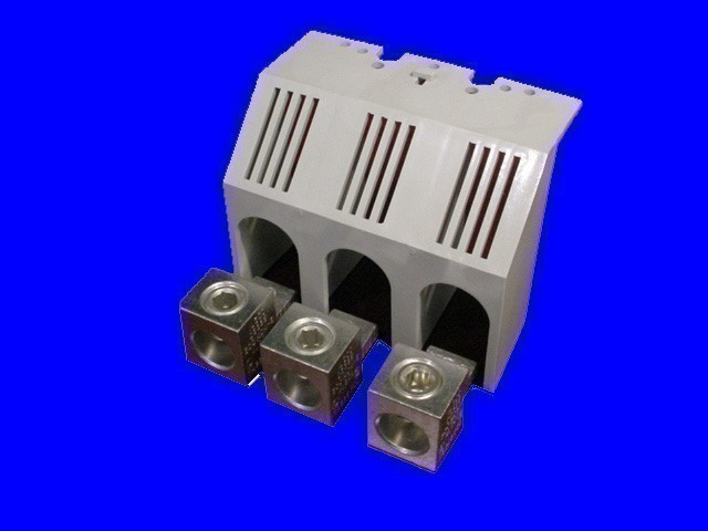 CUTLER HAMMER 3TA225FDK 225A 600V 3P {AIC}K NEW 300 MCM
