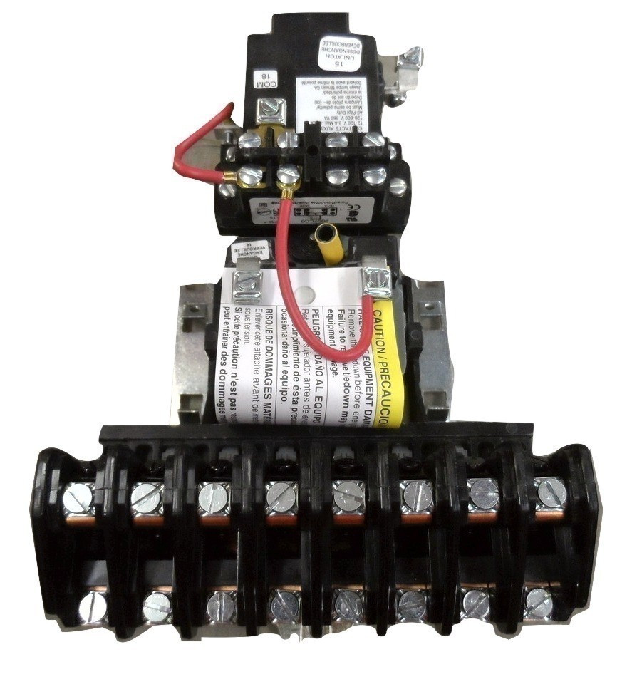 SQUARE D 8903LXO80V02 N 30A 600V 8P Coil120 VAC NEW