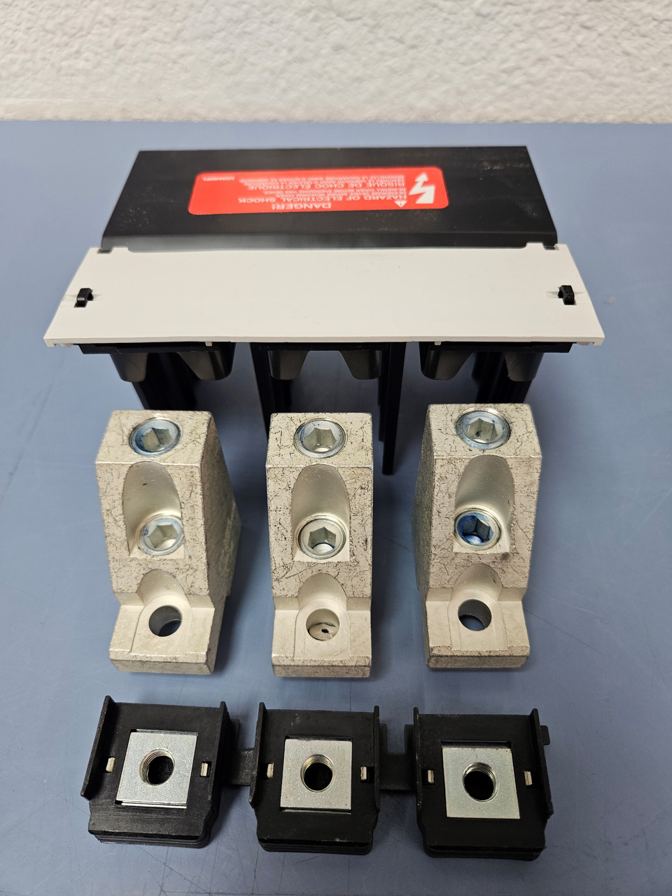 GE FCALK318H U 400A NEW SURPLUS