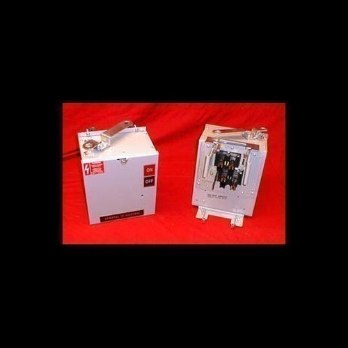 GE SL323RG N 100A 240V 3P NEW