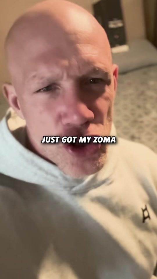 Sleep is the key 🔹lose fat, build muscle, and improve your aesthetic 🔹more energy 🔹better immune system 🔹happier and healthier Sleep to Win @Zoma