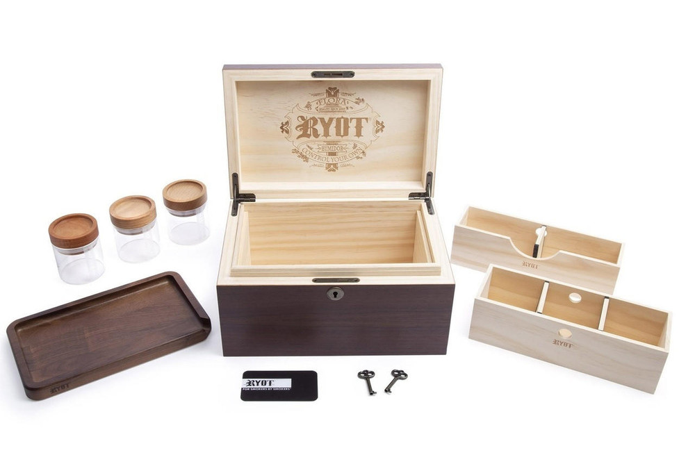 RYOT 11x10 LOCK-R BOX WITH ROLLING TRAY AND 3 STORAGE JARS