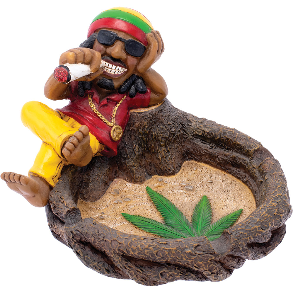 FUJIMA JAMAICAN CHILLING ON STUMP ASHTRAY
