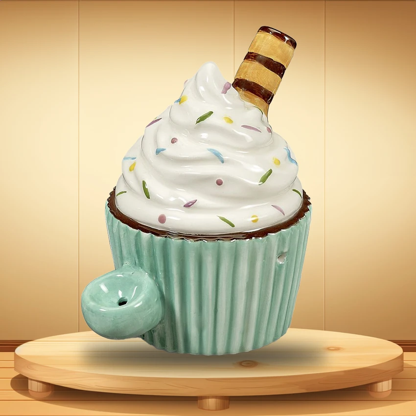 CUPCAKE SHAPED CERAMIC HANDPIPE - 1CT
