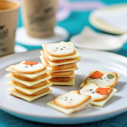 Hojo Montearea Gift Box Cat Cookies w/ White Chocolate | 豐上製菓 貓咪造型曲奇禮盒 (8入)