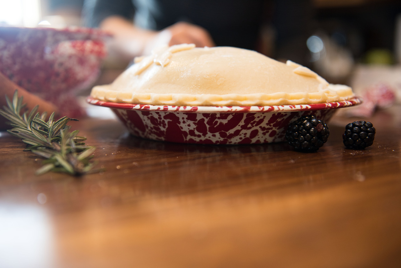Splatter Pie Plate | Enamelware by Crow Canyon