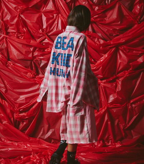 BE A KIND HUMAN OVERSIZED SHIRT - PINK