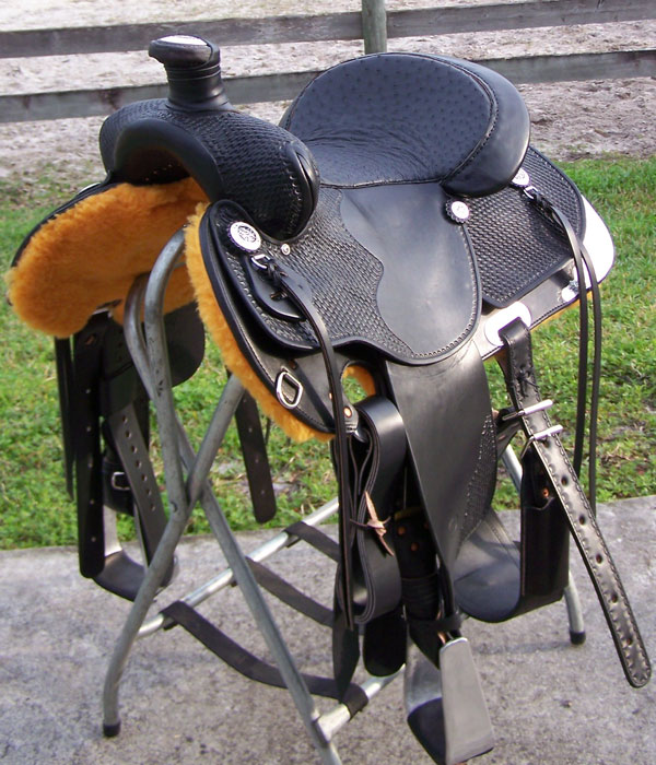 saddleblackropercirclegrope.jpg