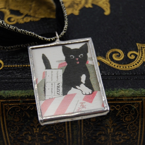 Black & White Cat Vintage-Style Retro Pendant