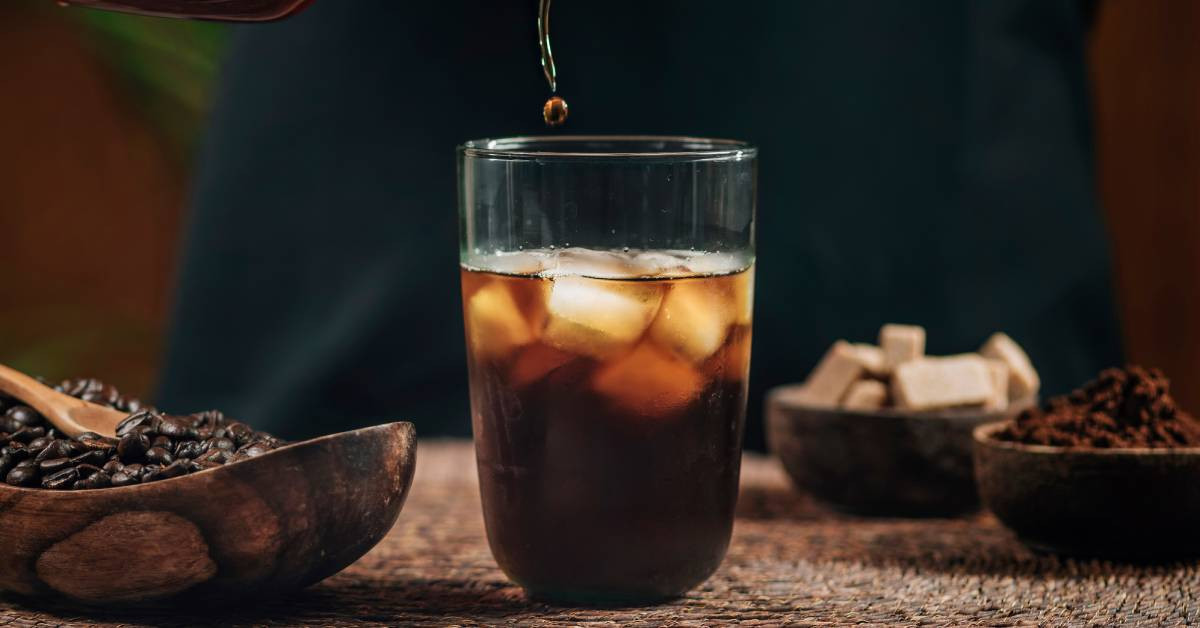 Why Cold Brew Is Less Acidic Than Hot Coffee thumbnail image