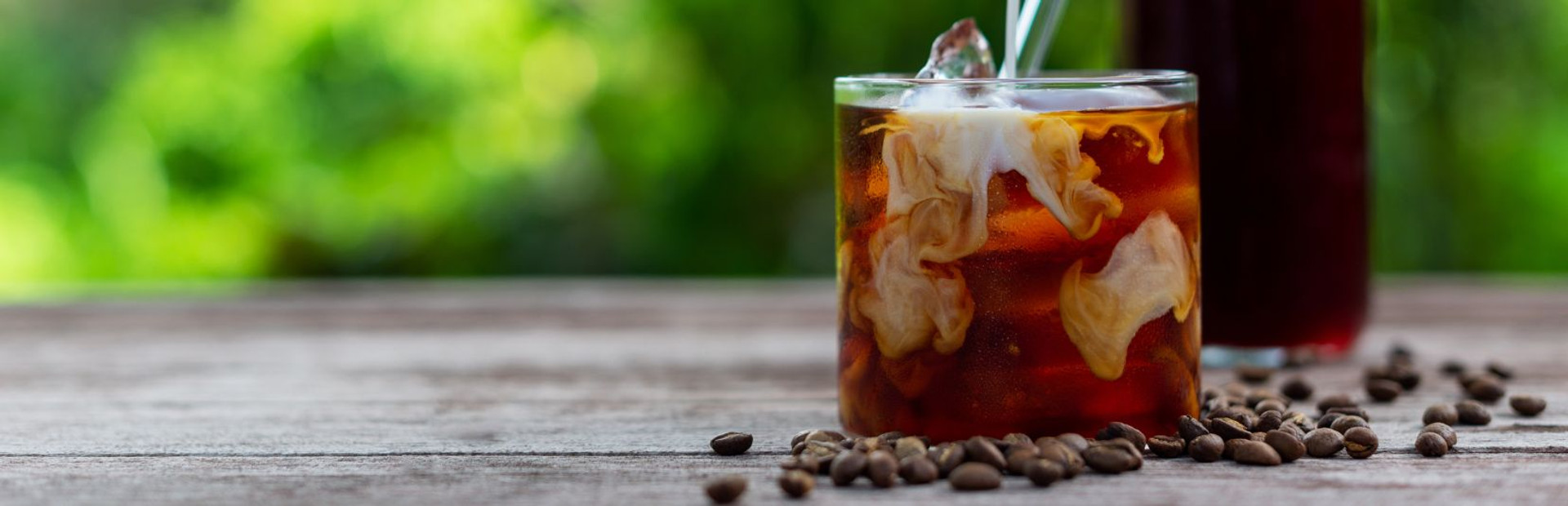 Make Cold Brew Iced Coffee The Easy Way (Takeya Cold Brew Iced Coffee  Maker) 