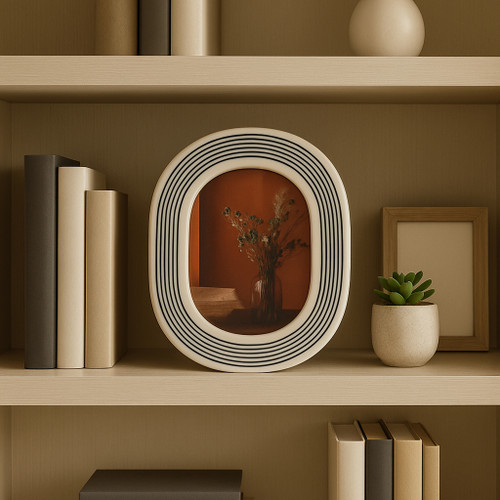 21556-01#4x6 Oval Etched Lines Photo Frame, White/black