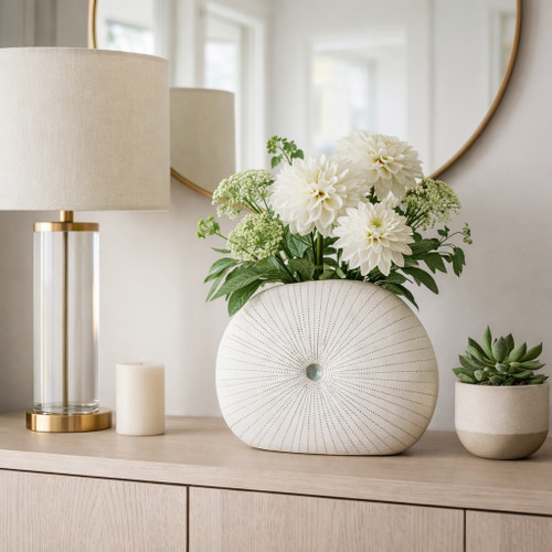 21582-07#10x9" Round Dotted Shell Vase, White/green