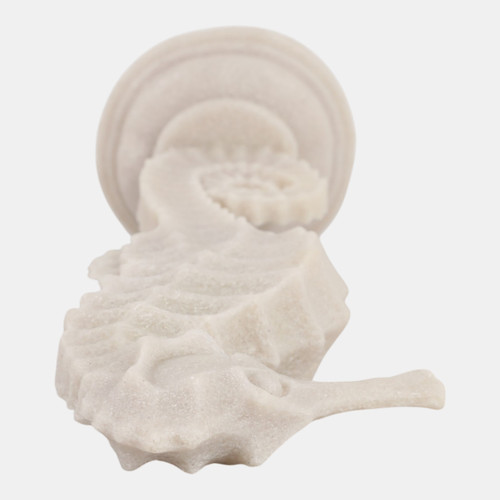 23735#4x4x12 Resin Sand Seahorse Natural