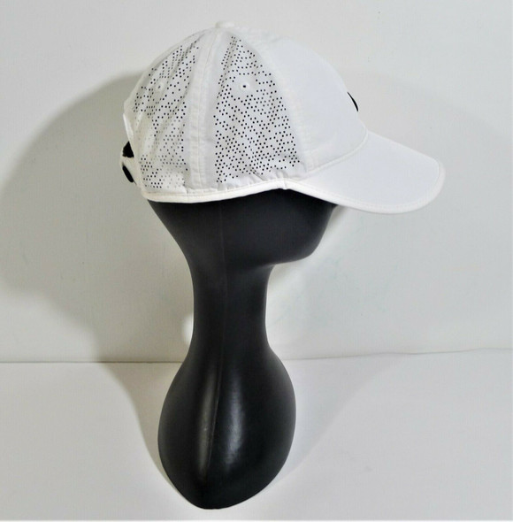 Nike Golf Women's White Adjustable Baseball Cap