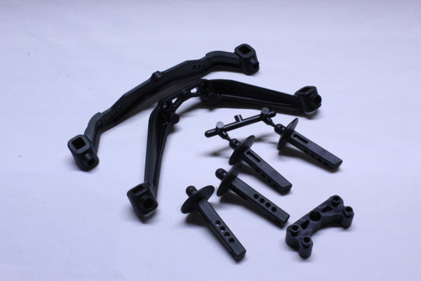 71123 Front and Rear Body Mounts