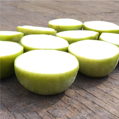 Green Apple Puree Sorbet Half. Delicious sorbet dessert, made from real fruit, served in its original shell! 