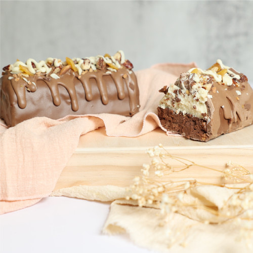 CHOLOV YISROEL DAIRY- 7.5" Chocolate Cheesecake Log