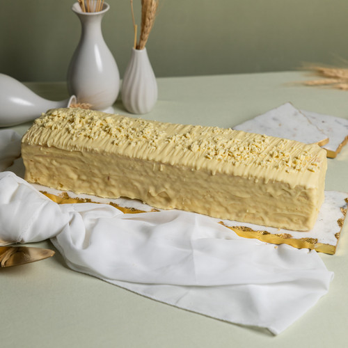 CHOLOV YISROEL DAIRY- 13" White Chocolate Seven Layer Cheesecake
