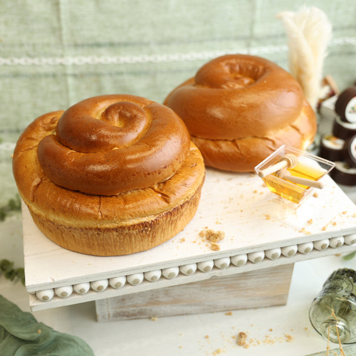 Large Whole Wheat Plain Round Challahs- 2 pc