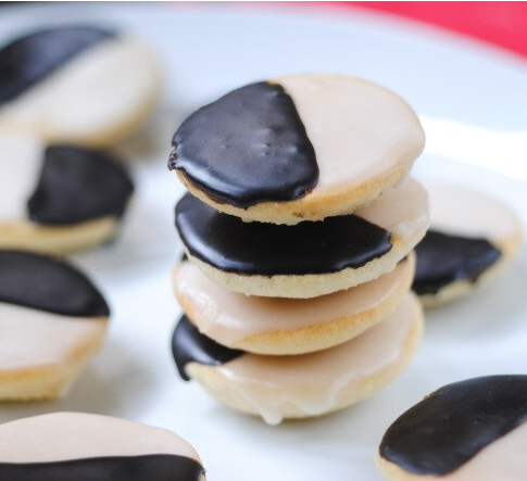 KOSHER FOR PASSOVER (NON-GEBRUCHTS) Black & White Cookies-36 cookies