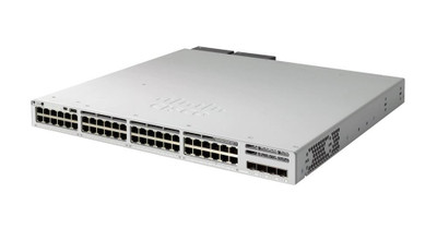 Cisco Catalyst 9300L 48P Full Poe Network Adv 4X10G Uplink 10Y - Ethernet switch mounted in a network rack