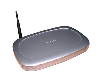 Netgear WGR614v2 Wireless Router 4 LAN Ports 1 WAN Port 54Mb/s 802.11g 2.462GHz