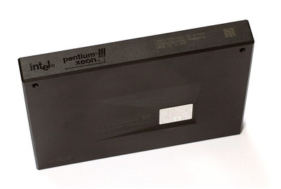 BX80526U800256 - Intel Pentium III Single-core 1 Core 800MHz 133MHz FSB 256KB L2 Cache Socket SECC2