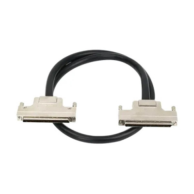 UJ338 - Dell 5 Ft 4 Drop SCSI Cable