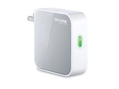 TP-LINK TL-WR700N 150Mbps Wireless N Mini Pocket Router - Portable router for on-the-go connectivity