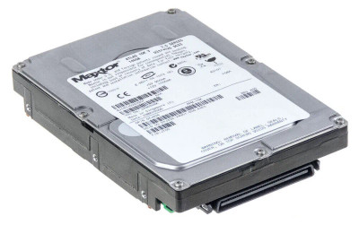 Dell 146GB 10000RPM Ultra320 SCSI 3.5 Hard Drive for PowerEdge Servers - YJ434, Hot-Pluggable, 80-P