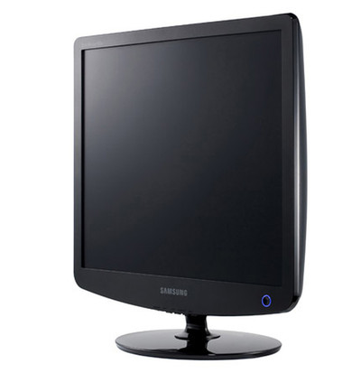 731NSYNCMASTER - Samsung 17" LCD Monitor