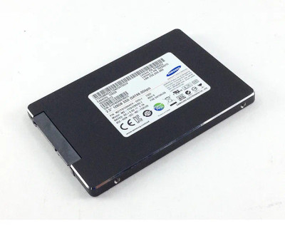 Samsung CM871 Series 192GB TLC SATA 6Gb/s 2.5 SSD - Compatible with Servers - MZ7LF192HCGS-000L1