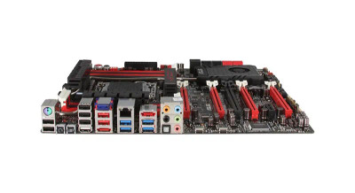 90-MIBHF0-G0EAY00Z - ASUS LGA2011 Intel X79 E-ATX Motherboard