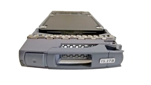 X670A - NETAPP 15.3TB SAS 2.5" SSD
