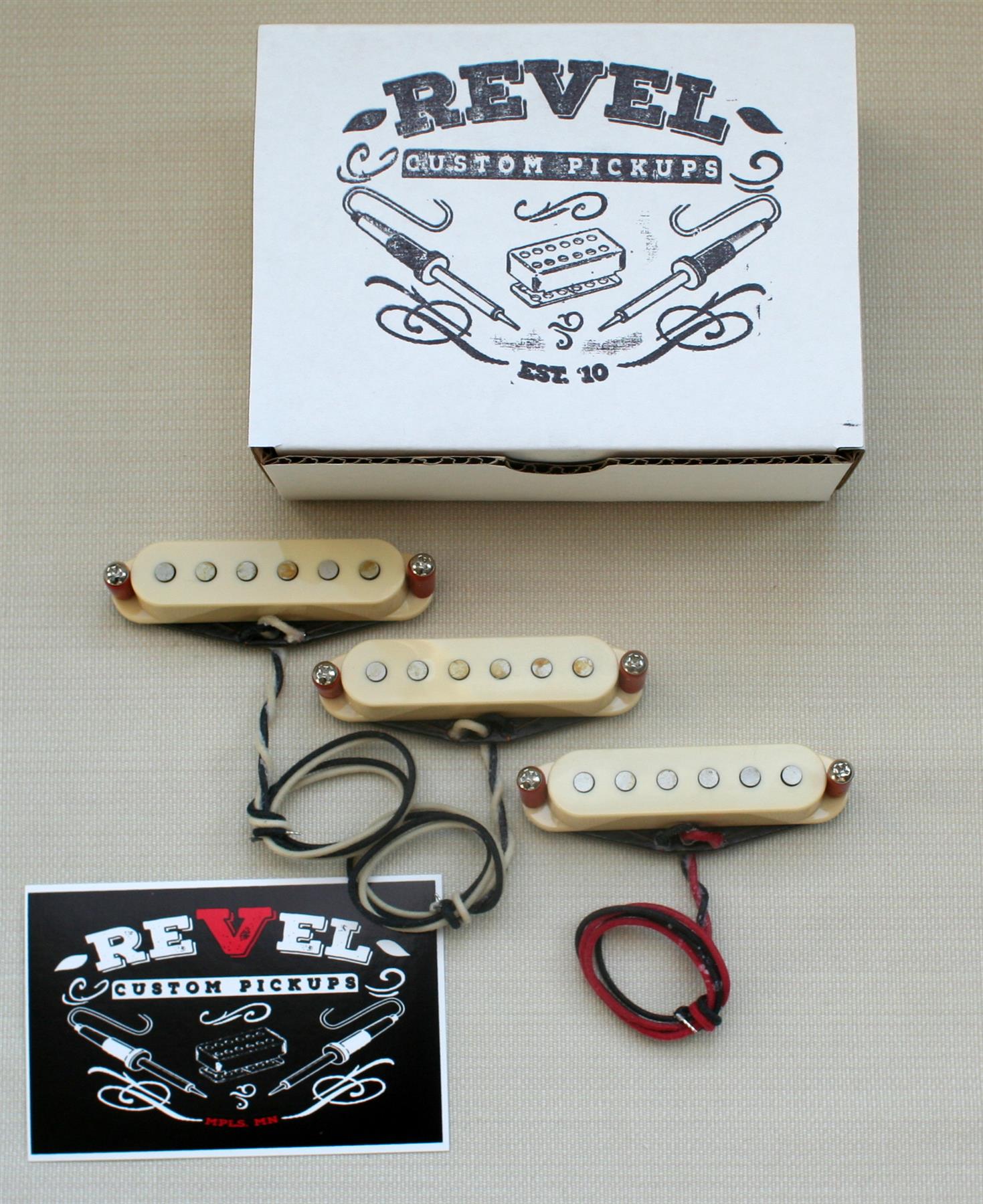 Revel Custom Sweet '69 Strat pickup set - aged white