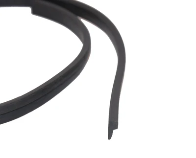 Outer Headlamp Seal to rim (CD547)