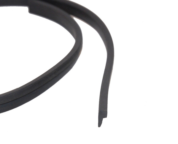 Outer Headlamp Rim Seal to Body  (CD547)