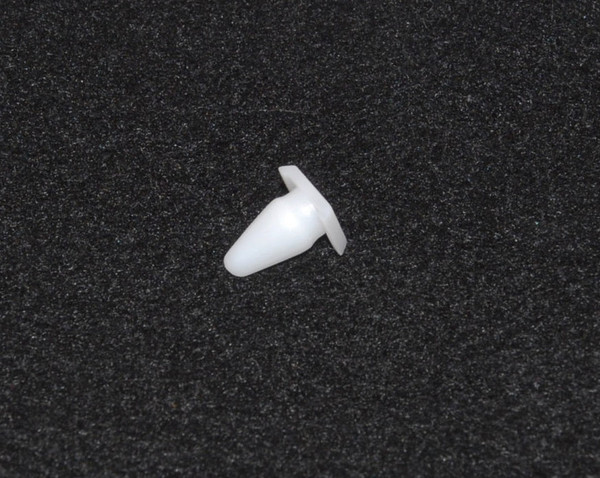 Side Moulding Retainer (UB12416)