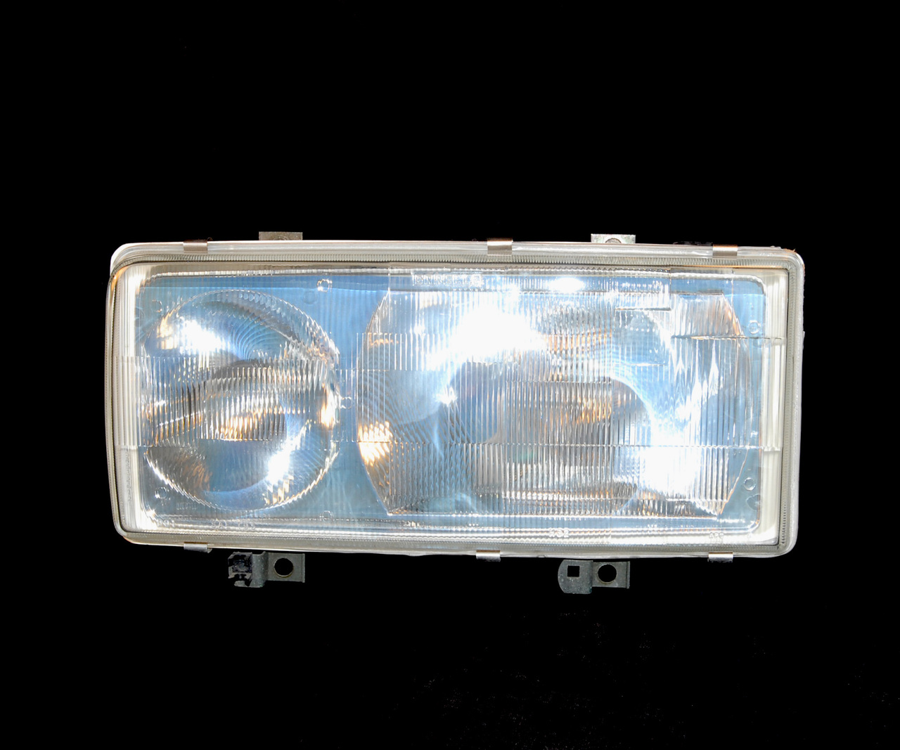 Left Headlamp (UT13791PAU)