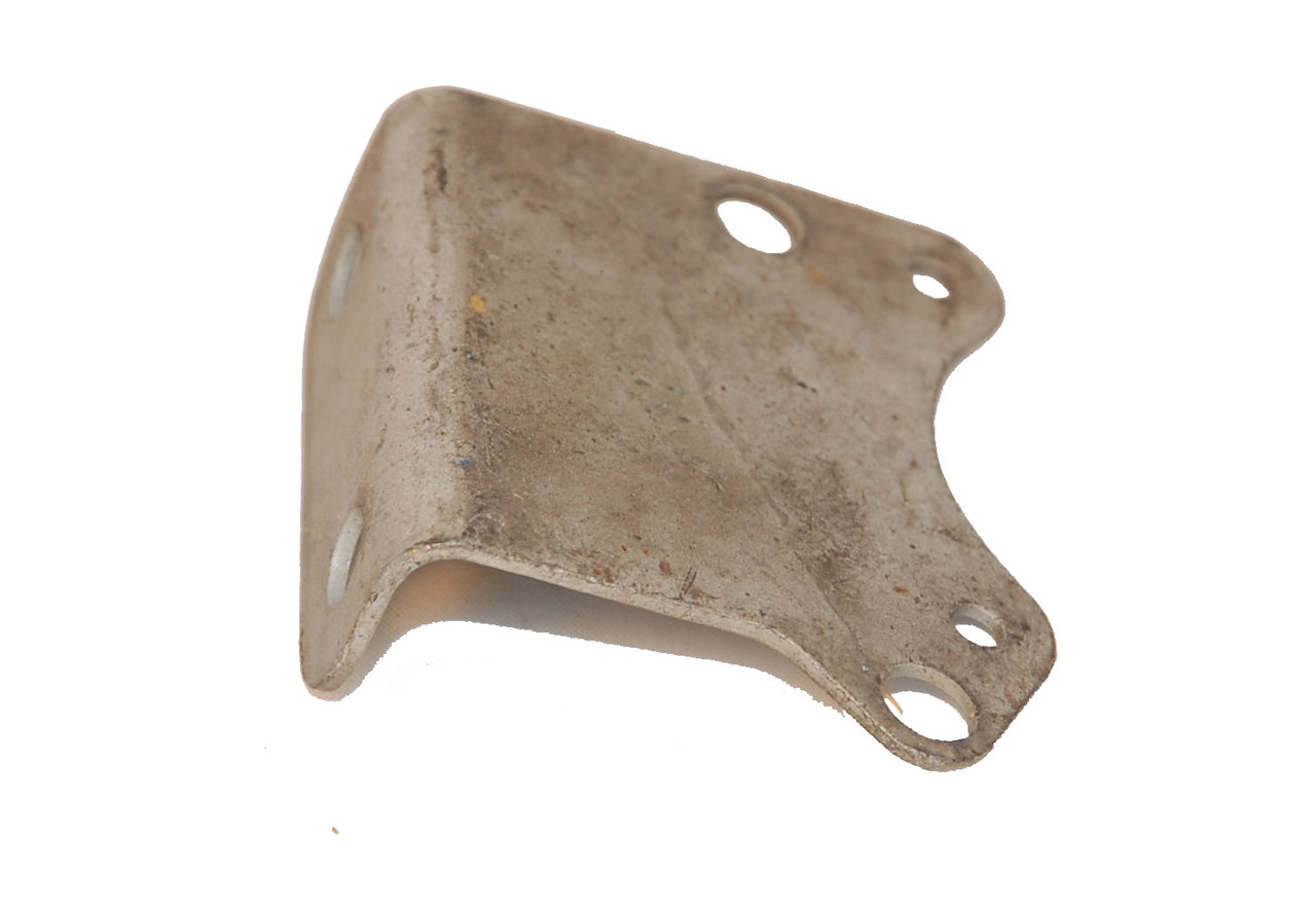 Heater Valve Bracket (RD6847)