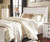 Willowton - 7 Pc. - Dresser, Mirror, Queen Panel Bed, 2 Nightstands - Whitewash
