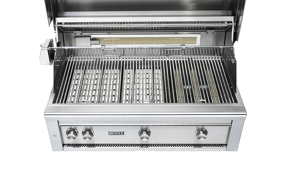 Lynx 42" Freestanding Grill w Trident Prosear and Rotisserie Lynx 42" Freestanding Grill w Trident Prosear and Rotisserie