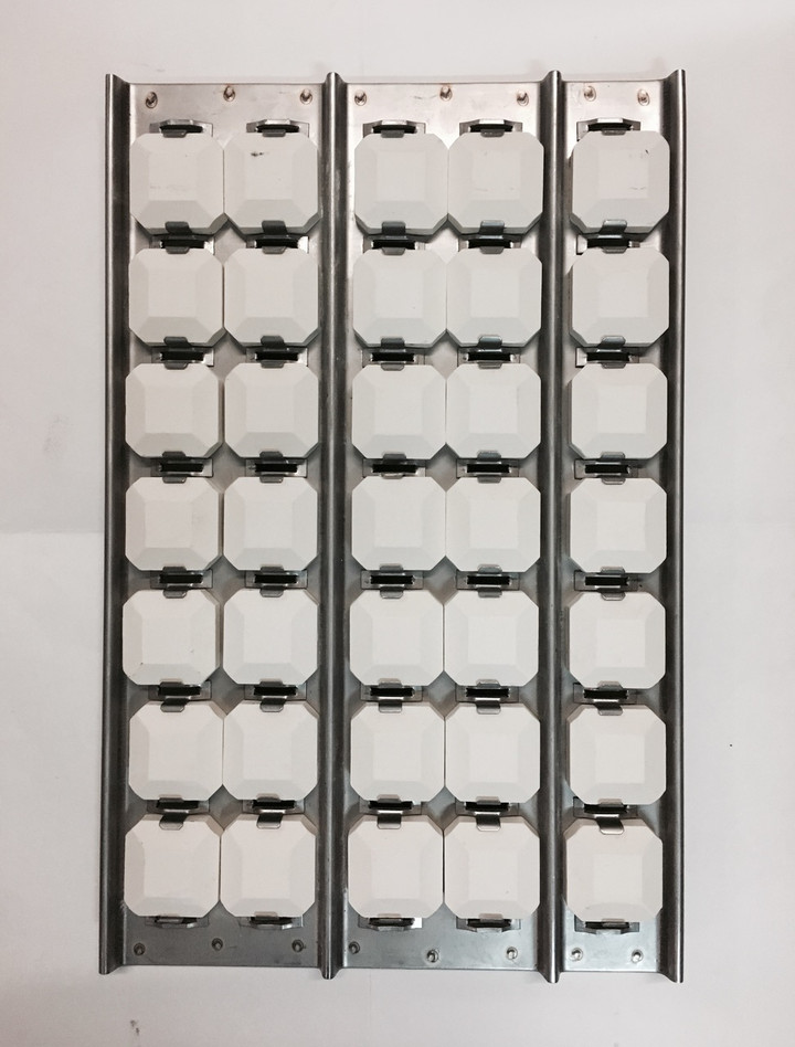 Lynx_Briquette_Tray_Assembly_9