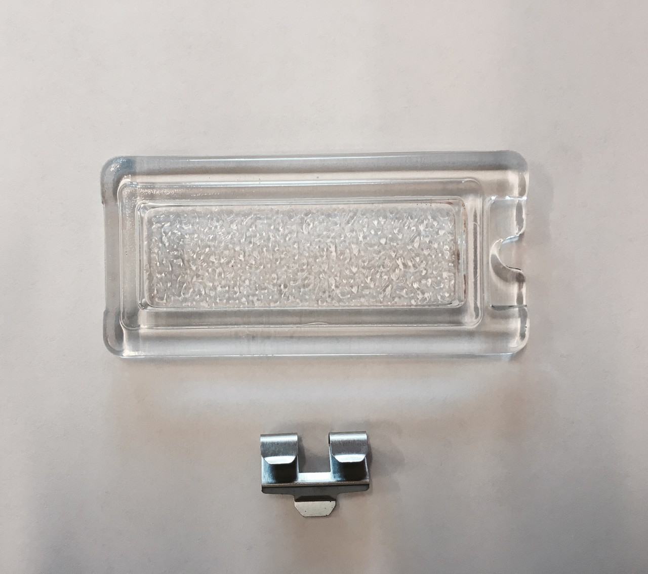 Lynx Glass Light Lens Cover with Clip - 32322 Lynx Glass Light Lens Cover with Clip - 32322