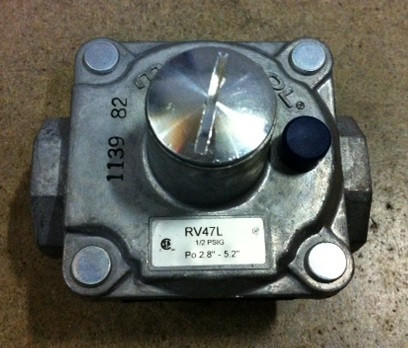 Natural Gas Appliance Regulator 3/8