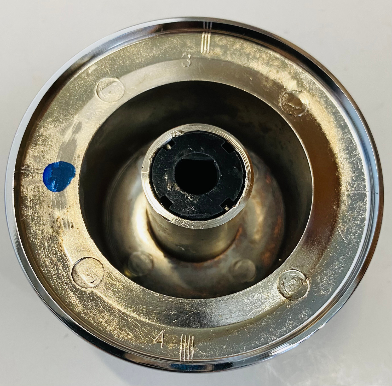 Back side of AOG "T" knob 24-B-37T Back side of AOG "T" knob 24-B-37T