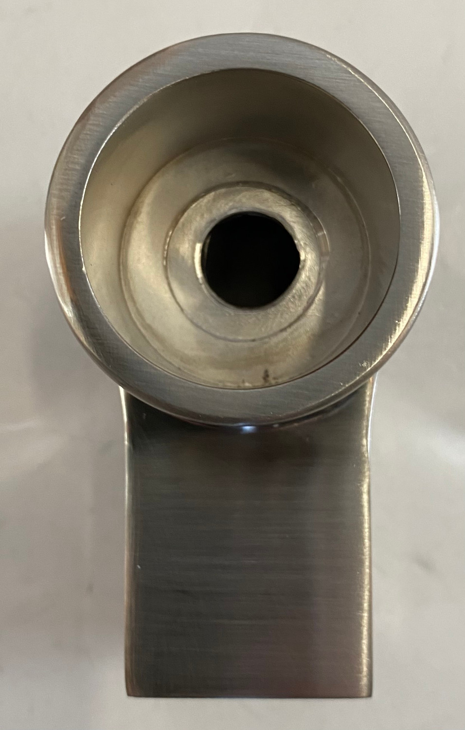 Handle side of picture of the Alfresco AXE End Cap 290-0400