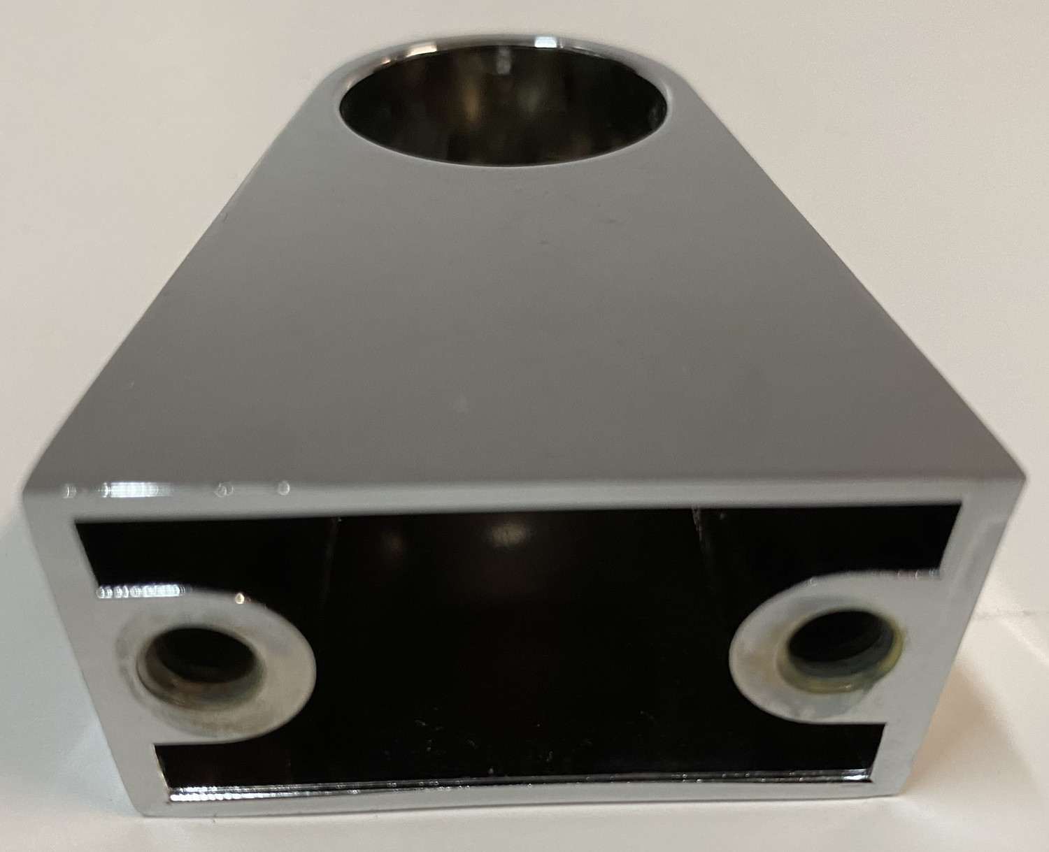 S13113 Delta Heat Handle Bracket with Insulator