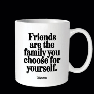 G338 mug - friends are the family (ea)